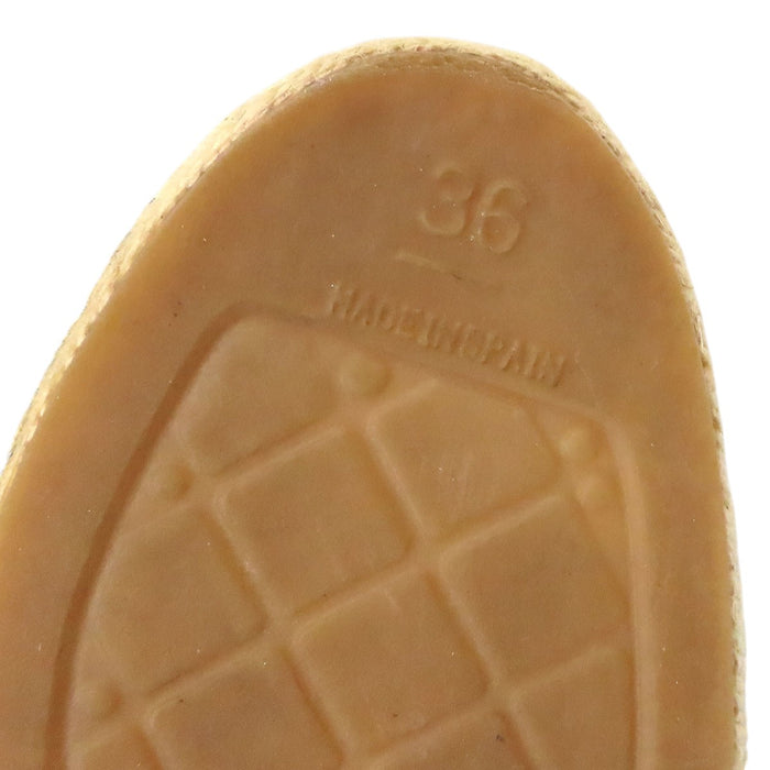 CHANEL  
COCO CC 標誌布料懶人鞋  
可可標誌菱格紋草編平底鞋