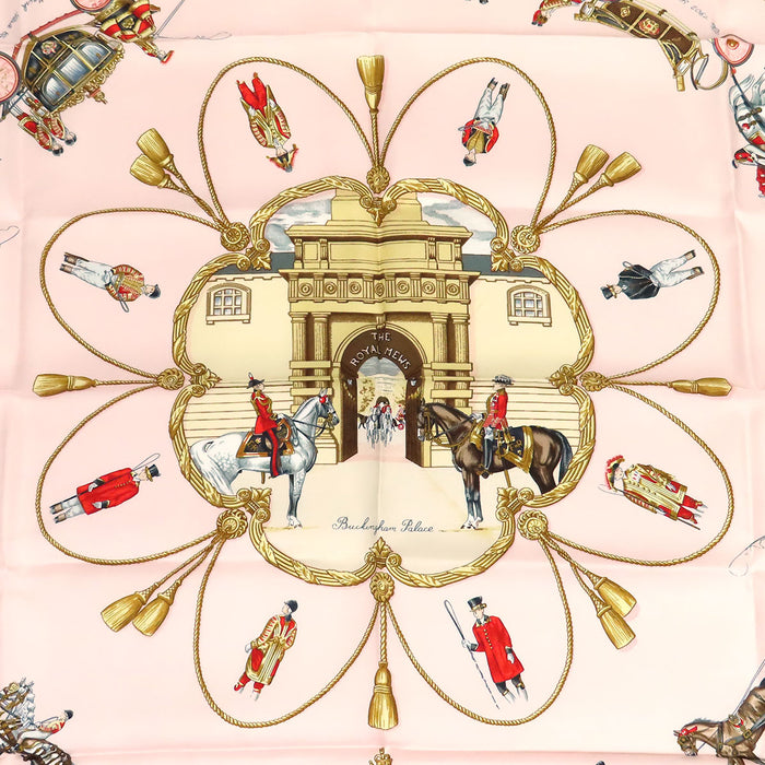 HERMES
Scialle grande in seta The Royal Mews della stalla reale di Buckingham Palace
Carré 90 The Royal Mews sciarpa