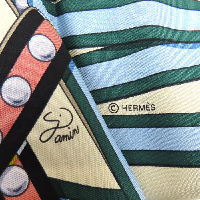 HERMES 
スカーフ 大判 シルク 
カレ 90 Grand Tralala グラン トゥラララ