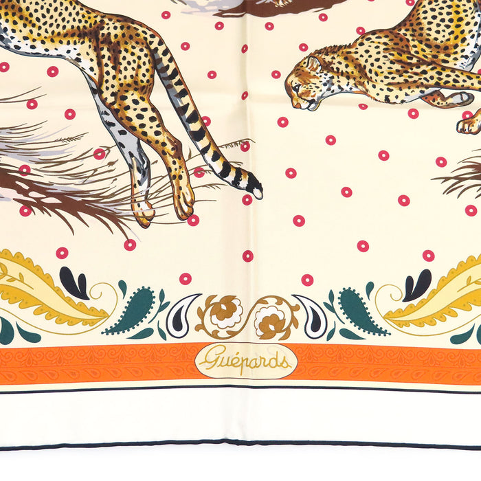 HERMES  
Logo Silk Large Square  
Carré 90 Double-Face Cheetah Bandana Scarf  
Guepards Bandana