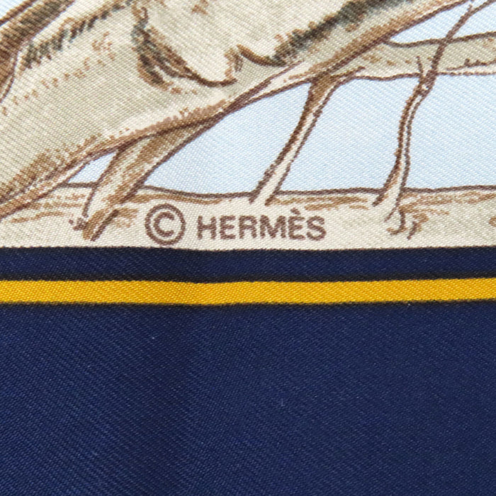 HERMES 
シルク 大判 アニマル 
カレ 90 CHASSE au BOIS 森の狩猟 スカーフ