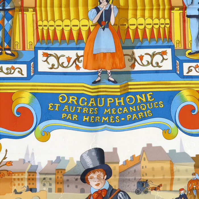 HERMES  
管风琴与机械乐器 大方巾 丝绸  
Carré 90 ORGAUPHONE ET AUTRES MECANIQUES