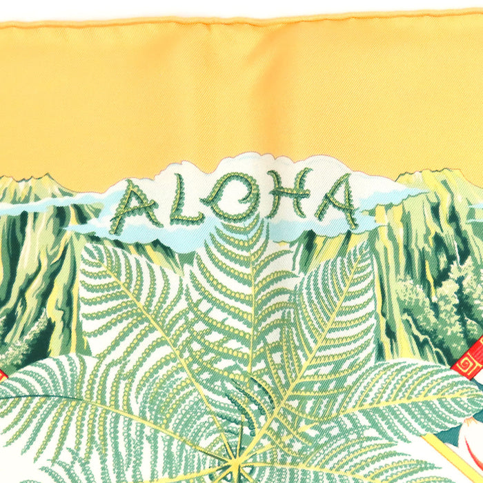 HERMES  
Foulard grand format en soie Hawaï  
Carré 90 ALOHA アロハ