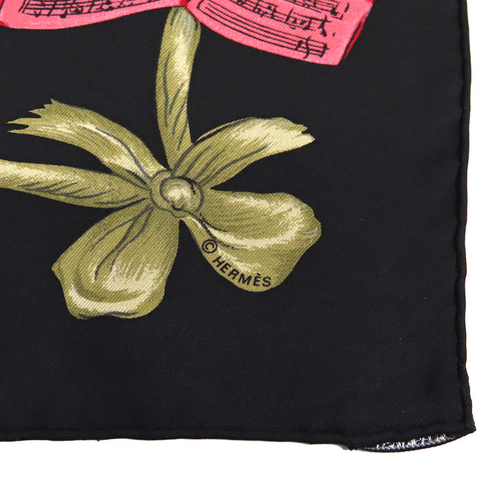 HERMES 
Sciarpa grande in seta Ballerina Strumenti musicali 
Carré 90 LA DANCE La Danza Scarf