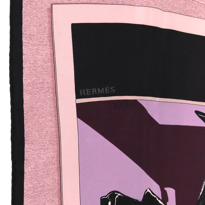 HERMES  
Carré 70 en soie DANSE SWINGING SAINT GERMAIN  
Foulard SWINGING SAINT GERMAIN