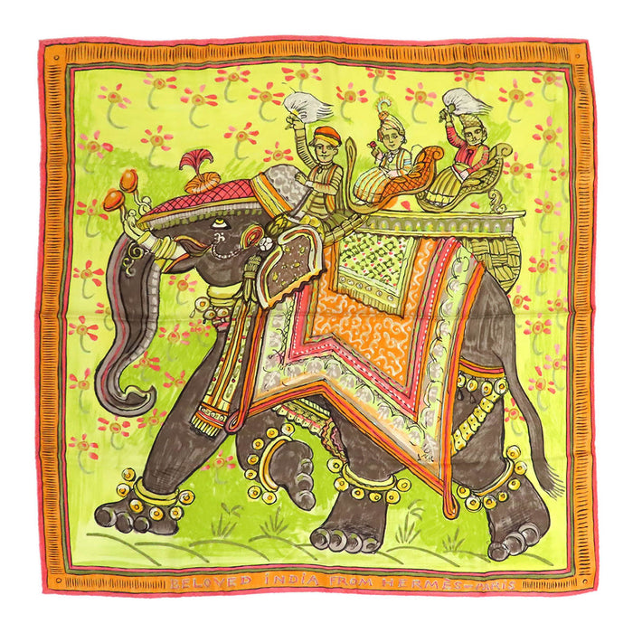 HERMES  
Écharpe grande taille en soie motif éléphant  
Carré 90 BELOVED INDIA Amour profond de l'Inde Écharpe