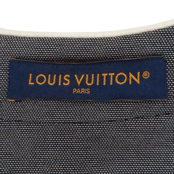 LOUIS VUITTON 
LV ロゴボタン ジャージー 
ロゴナンバリング ベースボールシャツ