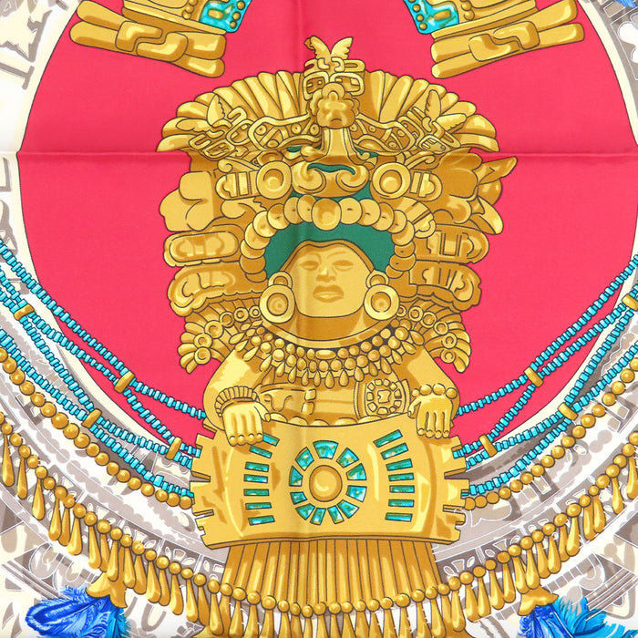 HERMES 
Foulard carré en soie grand format Inca statue bouddha 
Carré 90 MEXIQUE plumes foulard