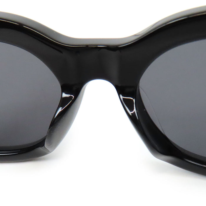 CELINE 
ロゴ スクエア 
トリオンフ XL 01 サングラス