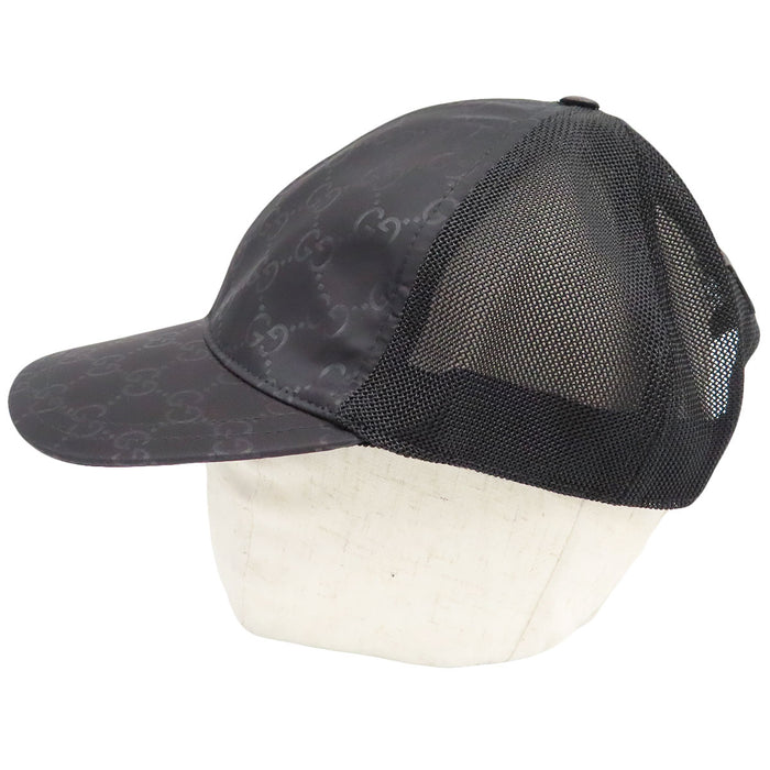 GUCCI
Casquette en nylon mesh avec logo GG