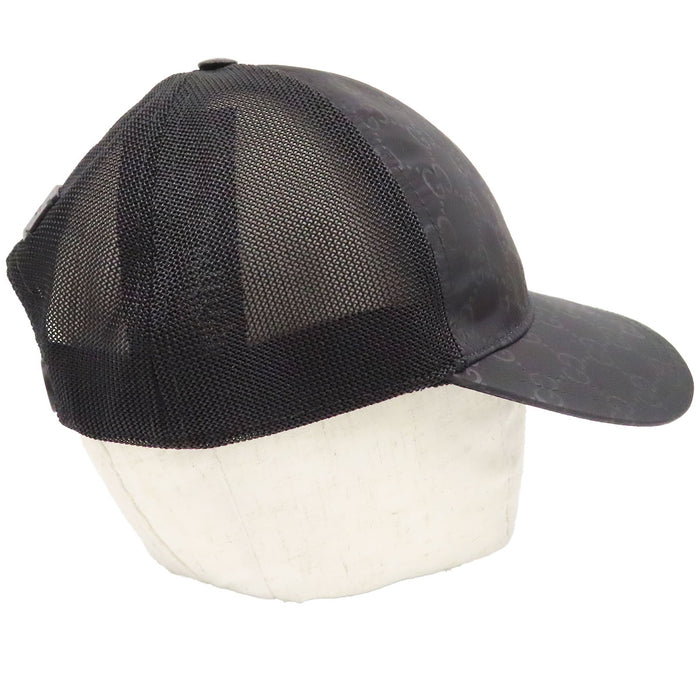 GUCCI
Casquette en nylon mesh avec logo GG
