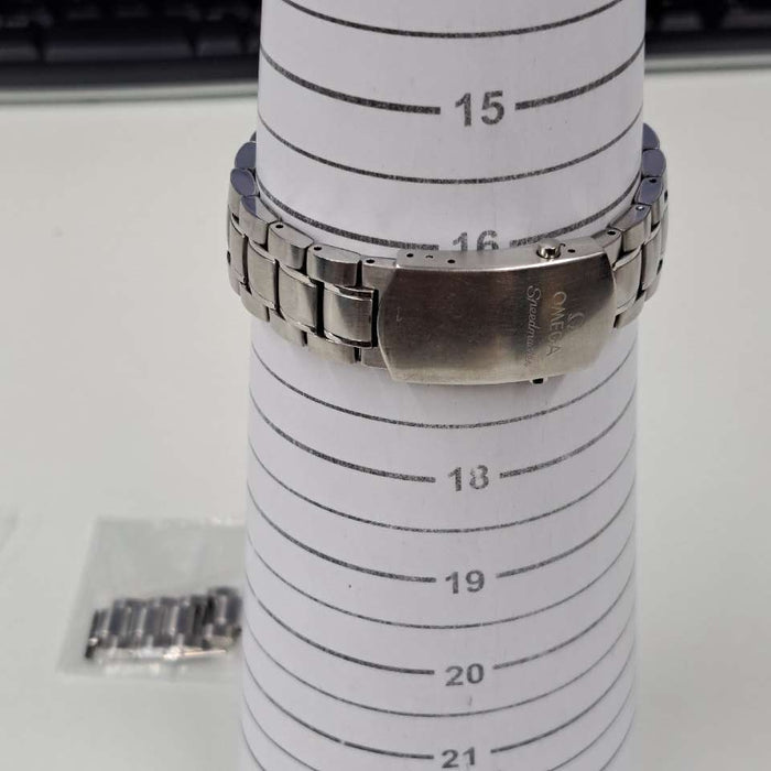 【WHOLESALES】
OMEGA 
3211.31 
箱(内箱劣化)　ギャランティ　ピクトグラム　クロノメーター証