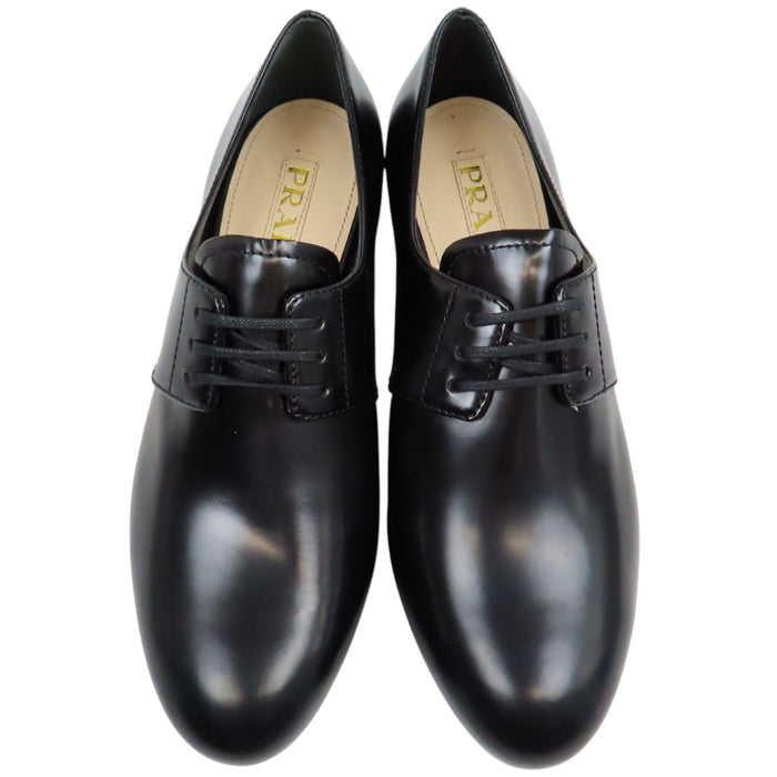 PRADA 
レザー 
レースアップ ドレスシューズ