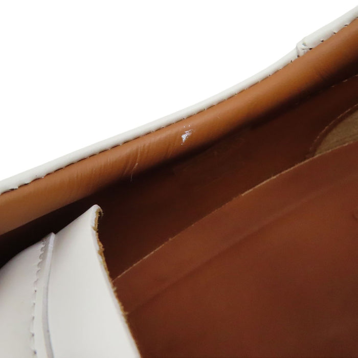 GIVENCHY 
Baskets basses urbaines 
en cuir avec logo