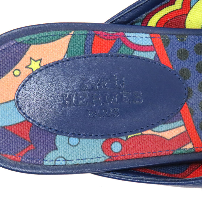 HERMES 
Kelly fibbia piatta in pelle con metallo color argento 
OZ mule