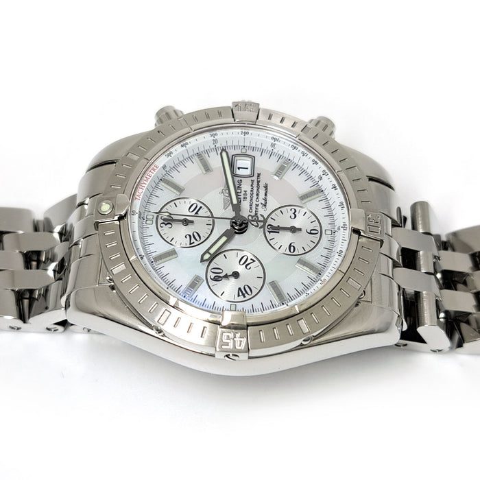 BREITLING  
Chronomat Evolution 白色珍珠母錶盤  
附盒及保卡