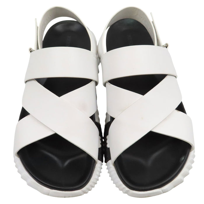 HERMES  
Sandales électriques en cuir avec logo H