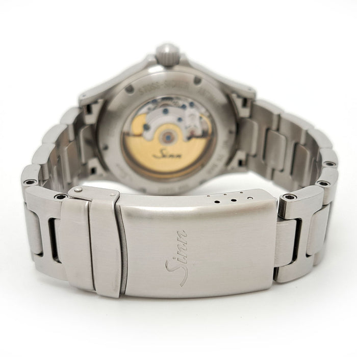 Sinn 
556 
箱ギャラ付