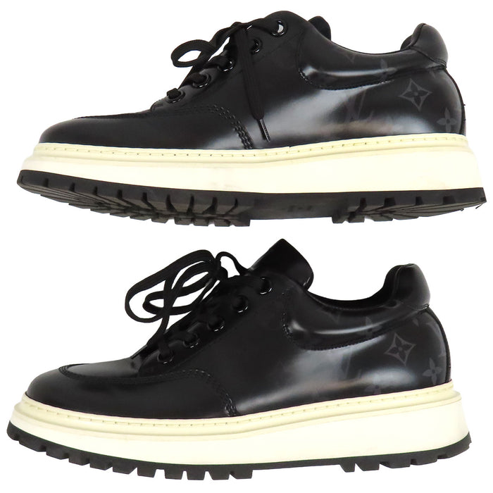 LOUIS VUITTON
Sneakers basse in pelle
Linea Abes
Monogramma