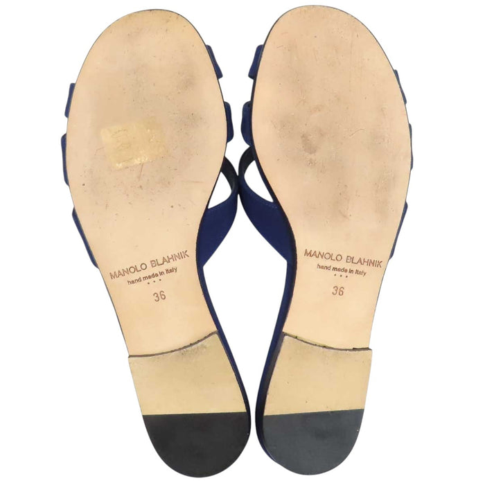 MANOLO BLAHNIK 
ビジュー バックル 
ILUNAFLAT イルナ フラット ミュール