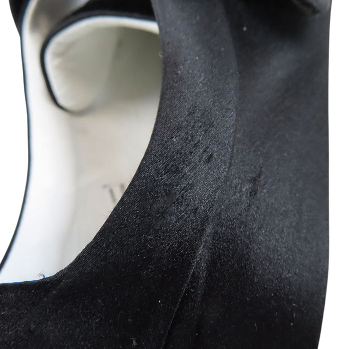 ROGER VIVIER  
Sneaker basse in raso con fibbia strass e bijoux