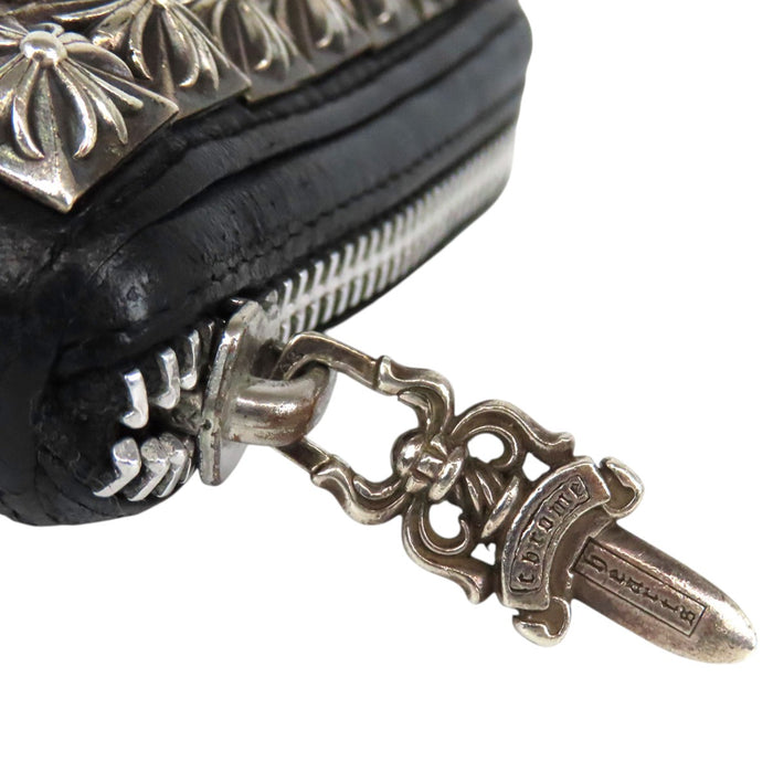 CHROME HEARTS  
Dagger Zip CH Plus Argento Pelle  
REC F ZIP Zero Pyramid Borchie Portafoglio con Zip Rotonda