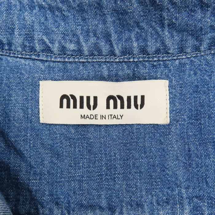 MIUMIU 
ロゴ刺繍 エンブロイダリー コットン 
ロゴ クロップド デニムシャツ