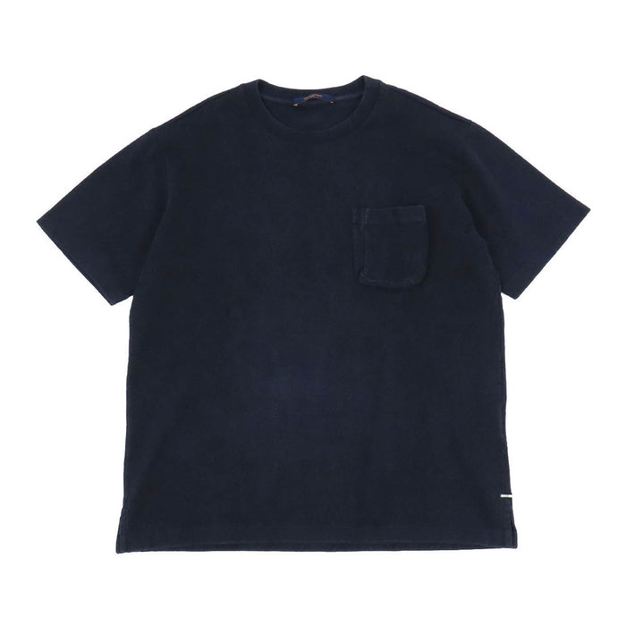 LOUIS VUITTON
Maglietta a maniche corte con scollo a girocollo in cotone con logo LV
T-shirt monogramma con tasca 3D iconica