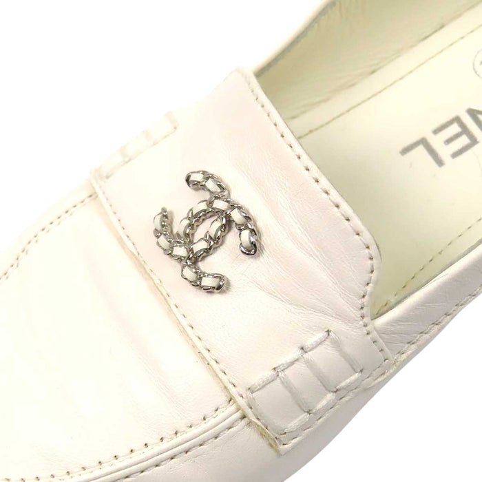 CHANEL 
COCO CC ロゴ レザー 
ココマーク チェーン ローファー