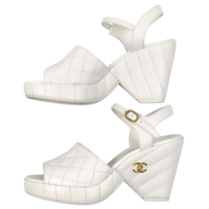 CHANEL 
COCO CC ロゴ ウェッジソール ビジュー 
ココマーク マトラッセ レザー サンダル