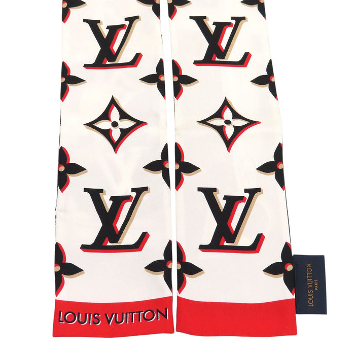 LOUIS VUITTON 
LV 丝绸 
Bandeau 完美搭配 Monogram 围巾