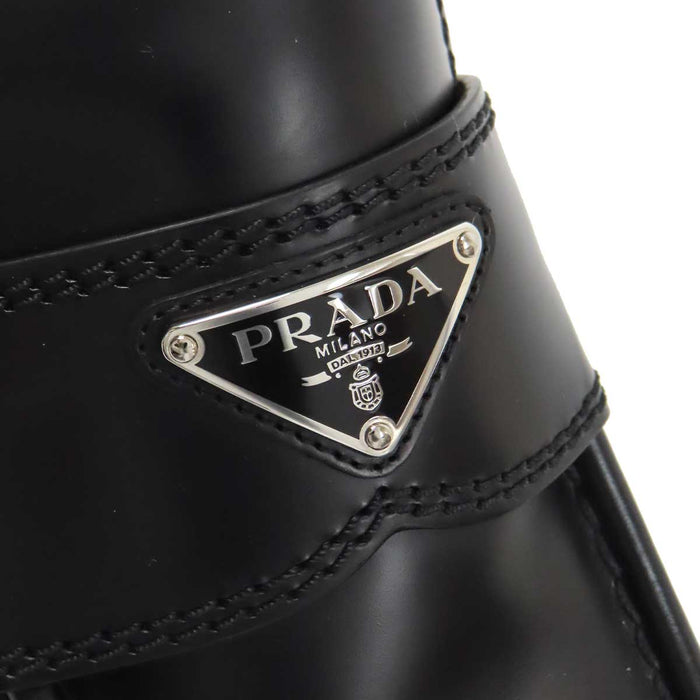 PRADA 
トライアングルロゴ 厚底 
モノリス ブラッシュドレザー ローファー