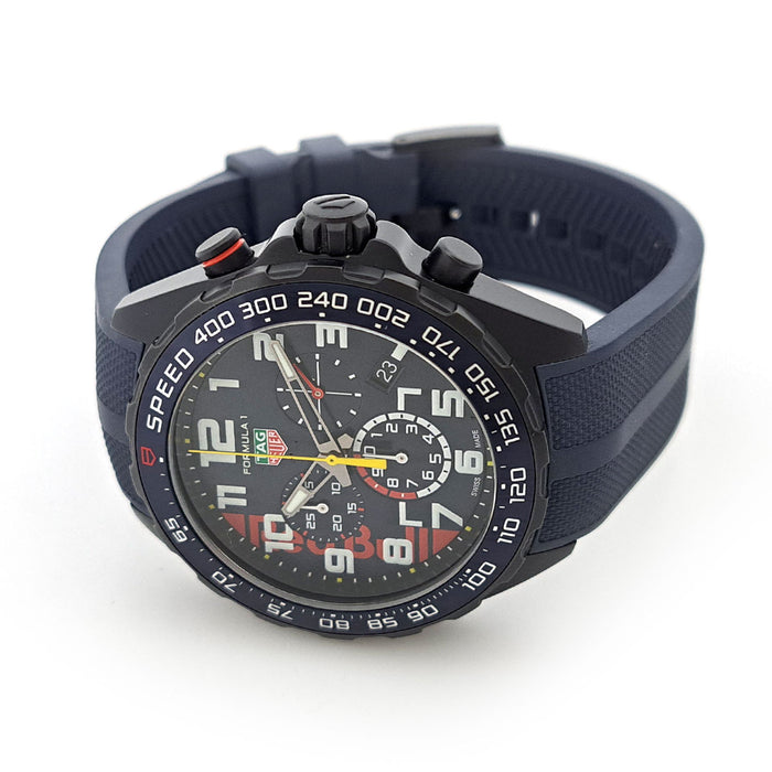 TAG HEUER
Formula 1 计时码表 × Oracle Red Bull Racing 世界限量3000枚
附带盒子和保修卡