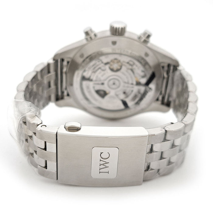 IWC 
Montre pilote chronographe 
Avec boîte et garantie