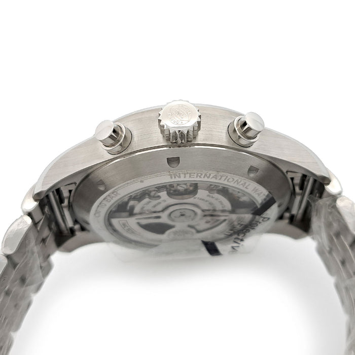 IWC 
Montre pilote chronographe 
Avec boîte et garantie