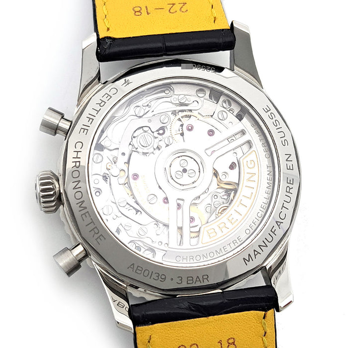 BREITLING  
Navitimer B01 Chronographe Bleu Glacé  
Avec boîte et garantie