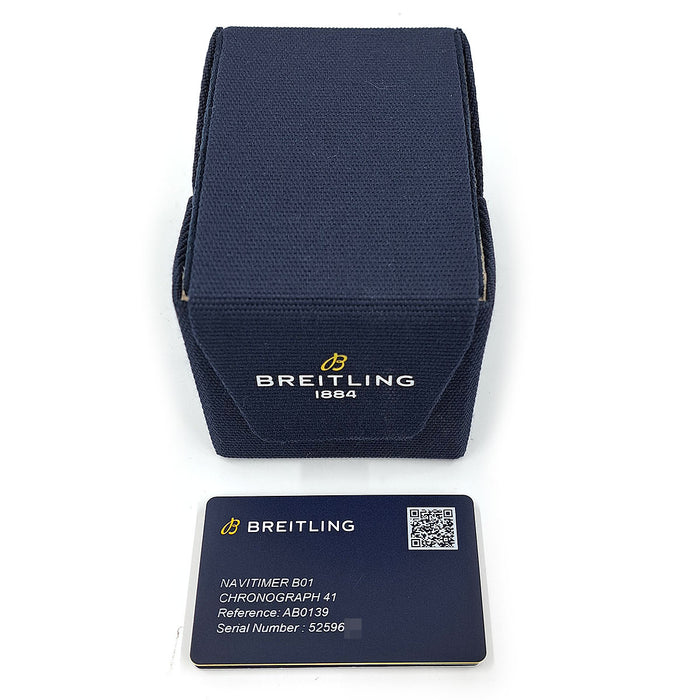 BREITLING  
Navitimer B01 Chronographe Bleu Glacé  
Avec boîte et garantie