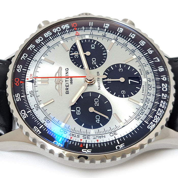BREITLING  
Navitimer B01 Chronographe Bleu Glacé  
Avec boîte et garantie