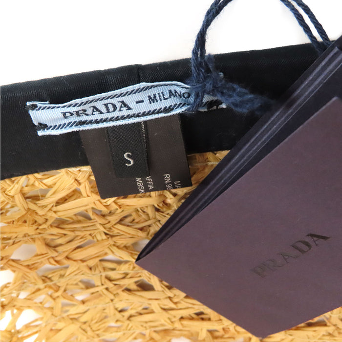 PRADA 
ナッパレザー 
トライアングルロゴ ラフィア バイザーハット