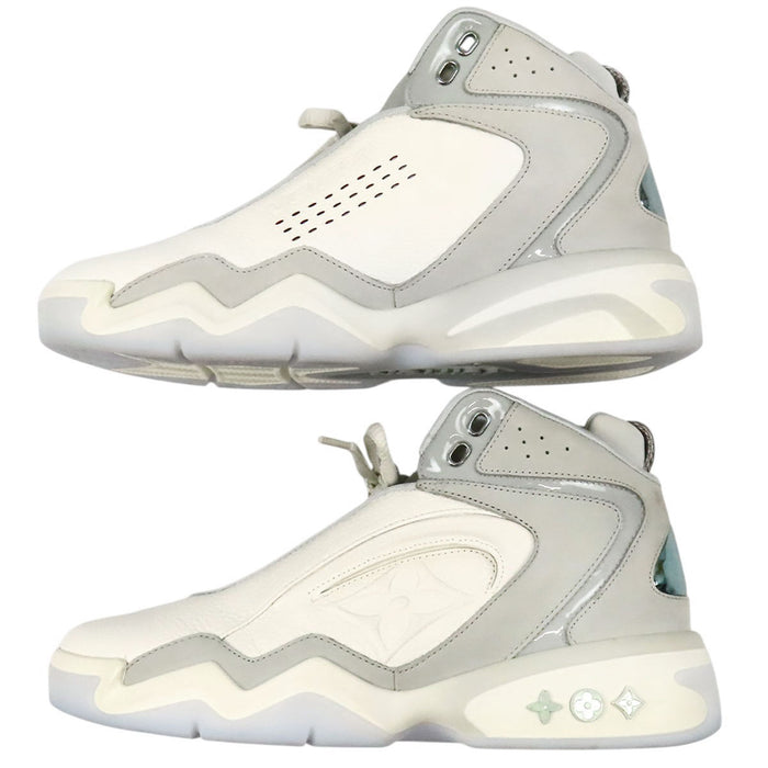 LOUIS VUITTON 
ロゴ TRAINER 2 LINE レースアップ パンチング 23年 
LV トレイナー 2 ライン スニーカー