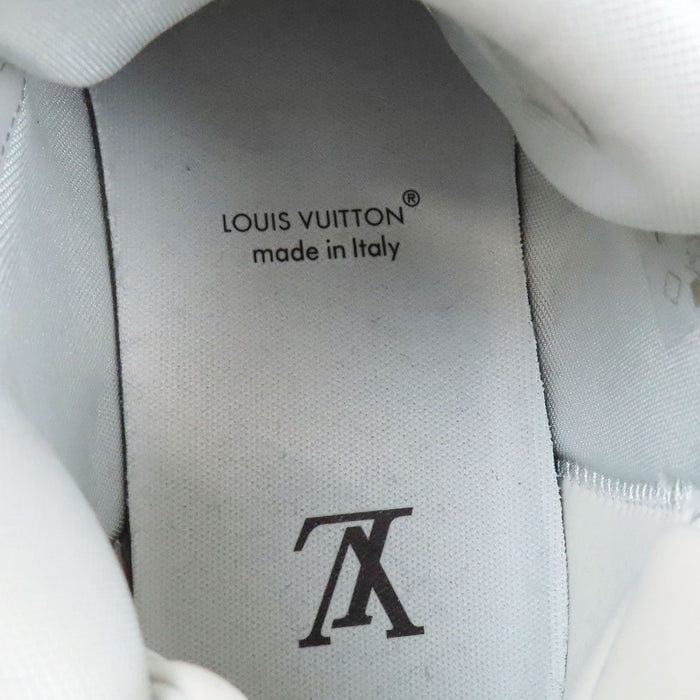 LOUIS VUITTON 
ロゴ TRAINER 2 LINE レースアップ パンチング 23年 
LV トレイナー 2 ライン スニーカー