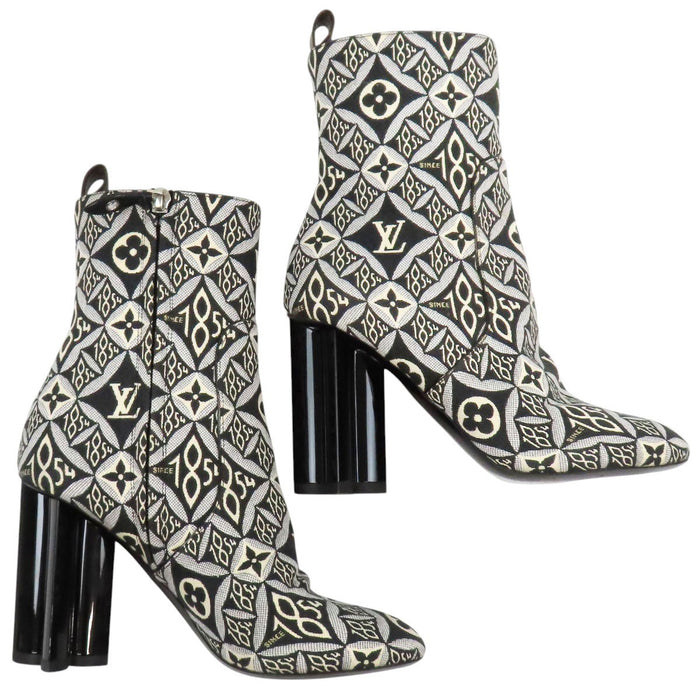 LOUIS VUITTON 
Bottes à la cheville en toile monogramme LV 2020 
Silhouette Line