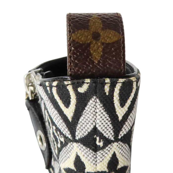 LOUIS VUITTON 
Bottes à la cheville en toile monogramme LV 2020 
Silhouette Line