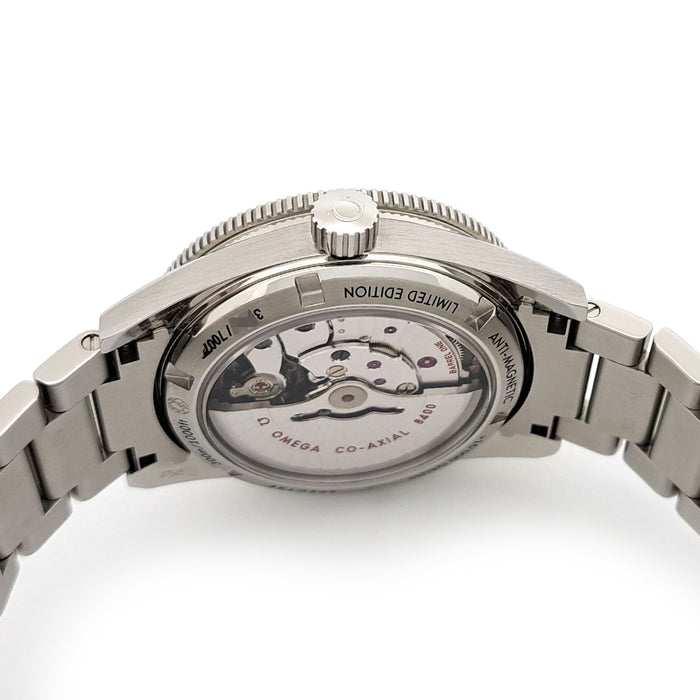 OMEGA 
シーマスター300 スペクター 世界限定7007本 
箱ギャラ付
