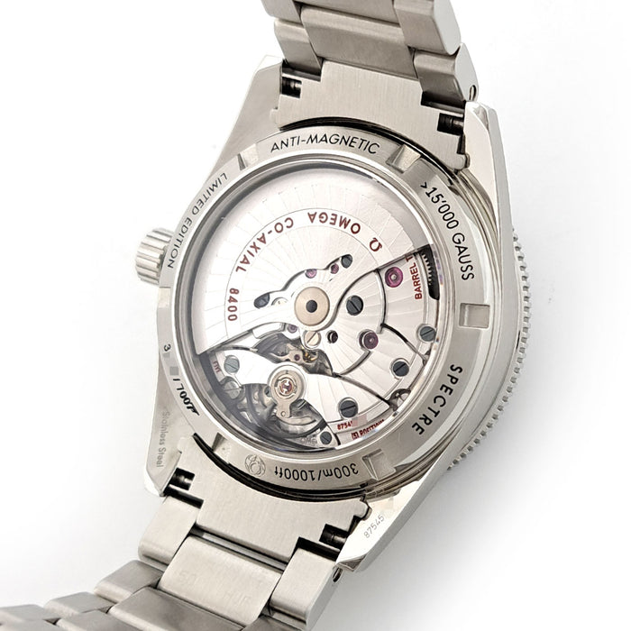 OMEGA 
シーマスター300 スペクター 世界限定7007本 
箱ギャラ付