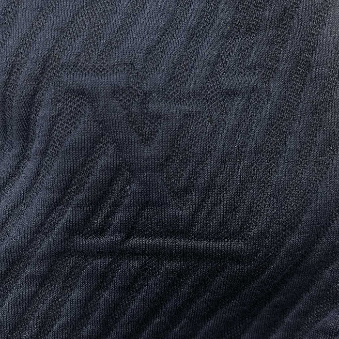 LOUIS VUITTON 
エンボス スウェット フーディ コットン混 ナイロン混 ジャージー 
LV ロゴ ジャカード セットアップ