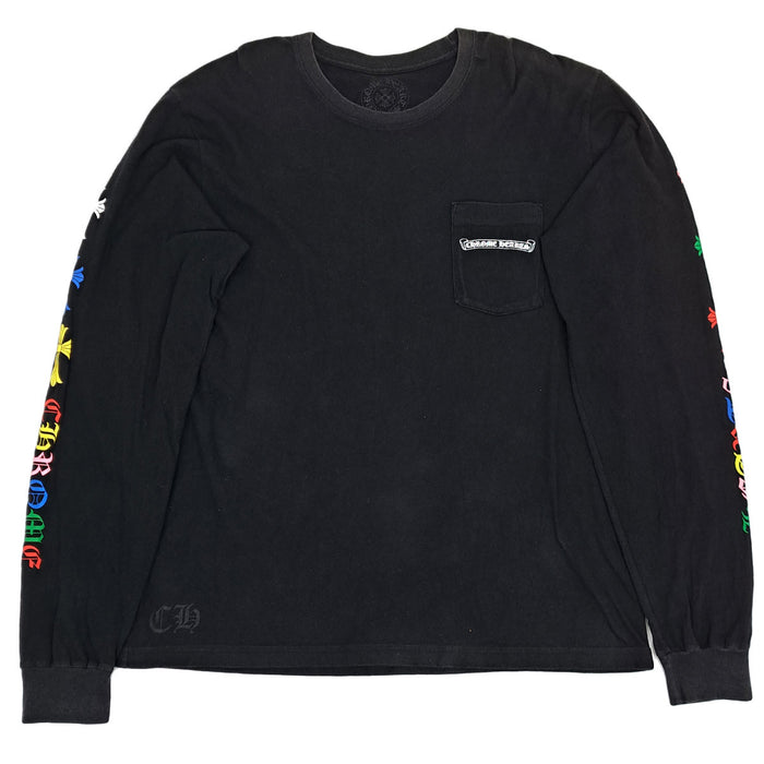CHROME HEARTS 
MLTCOL CEM CRS LS スクロールラベル ロゴ CH コットン 
マルチ セメタリークロス ロングスリーブ Tシャツ
