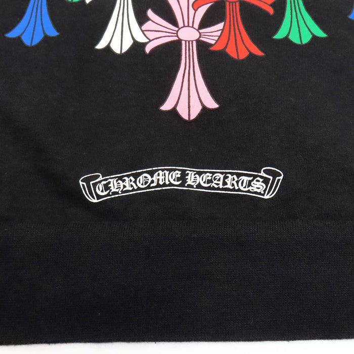 CHROME HEARTS 
CH MLTCOL CEM CRS HD PLVR スウェット コットン 
マルチ セメタリー クロス プリント フーディ