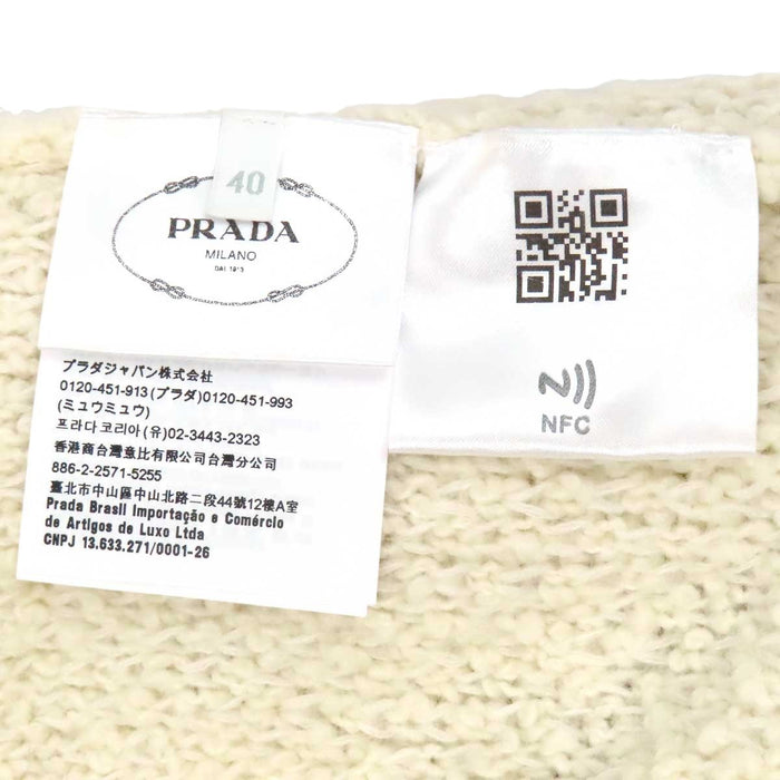 PRADA 
ロゴボタン ウール モヘア ミニ 21451 S232 13CS 
トライアングルロゴ ブークレ ニット スカート