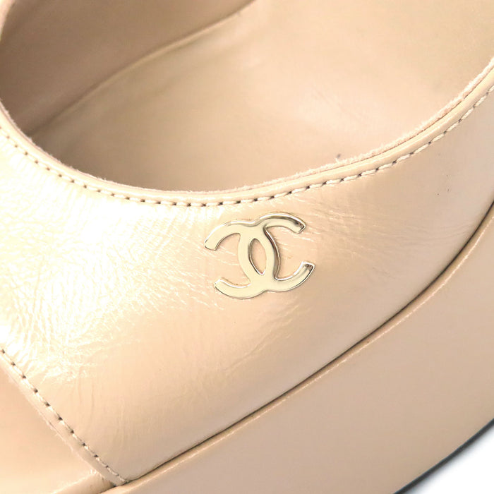 CHANEL 
COCO CC ロゴ 24A オープントゥ ストラップ 
ココマーク ハイヒール レザー サンダル